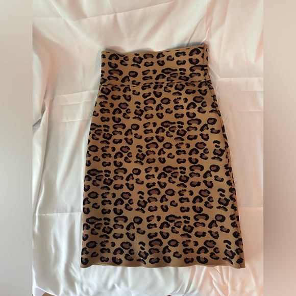 Leopard Print Bodycon Skirt by BCBGMaxazaria - Picture 1 of 6